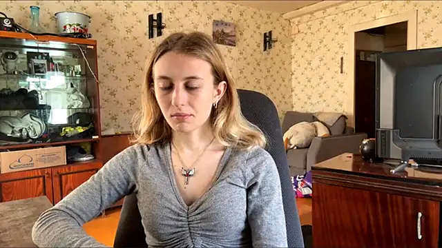 AmeliLia online show from March 24, 2026, 10:09 am