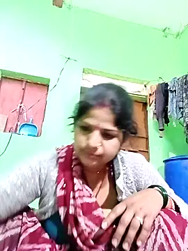 Karishma cute online show from February 4, 2026, 1:55 am