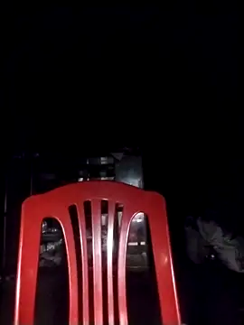 YiyinLy online show from October 26, 2025, 8:15 pm