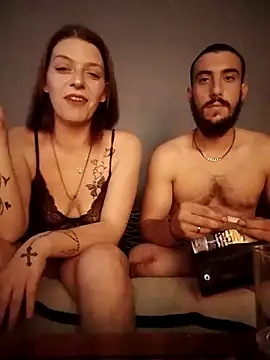 Kaulozeugaro online show from November 14, 2025, 11:02 pm