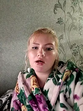 Snapshot of karkinn chatting on October 18, 2025, 6:52 pm karkinn online show from October 18, 2025, 6:52 pm