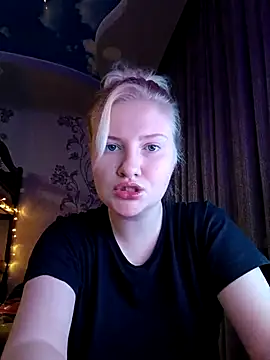 Snapshot of karkinn chatting on November 15, 2025, 5:42 pm karkinn online show from November 15, 2025, 5:42 pm