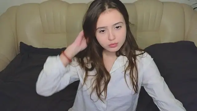 ViolaHight online show from October 27, 2025, 6:23 pm