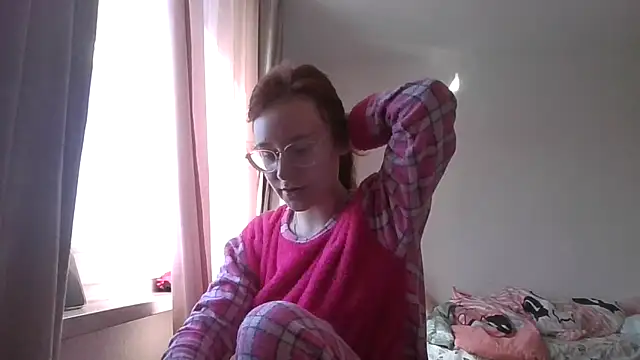 LuckySLove online show from March 22, 2026, 12:08 pm