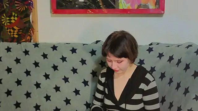 ReincarnatedAngel online show from October 29, 2025, 4:42 pm