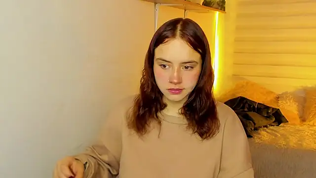 Emily Lindey online show from December 19, 2025, 3:24 am