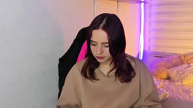 Emily Lindey online show from January 11, 2026, 3:44 am