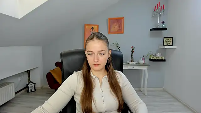 AnneWilsonn online show from October 22, 2025, 10:37 am