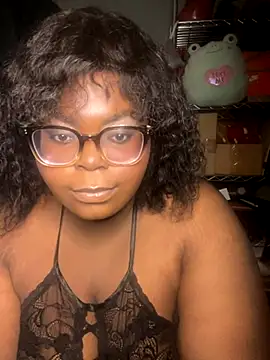 TheChubbySiren online show from October 28, 2025, 2:48 am