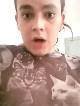 La-Gatiita-trans online show from October 14, 2025, 1:45 pm