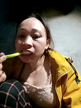 Snapshot of Manni_john chatting on March 10, 2026, 12:10 pm Manni john online show from March 10, 2026, 12:10 pm