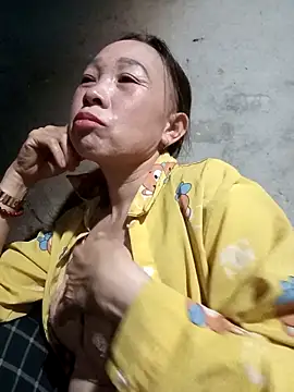 Snapshot of Manni_john chatting on March 12, 2026, 12:44 pm Manni john online show from March 12, 2026, 12:44 pm