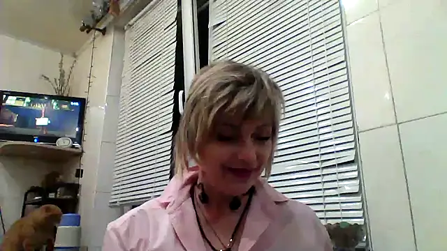 Snapshot of Lia_Ray chatting on October 14, 2025, 7:25 pm Lia Ray online show from October 14, 2025, 7:25 pm