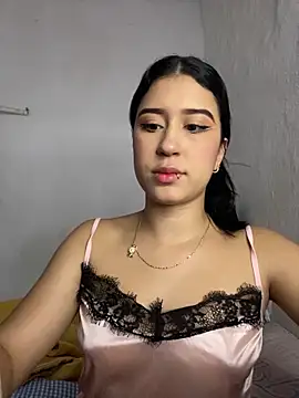 cristalxxx hott online show from November 11, 2025, 3:01 pm