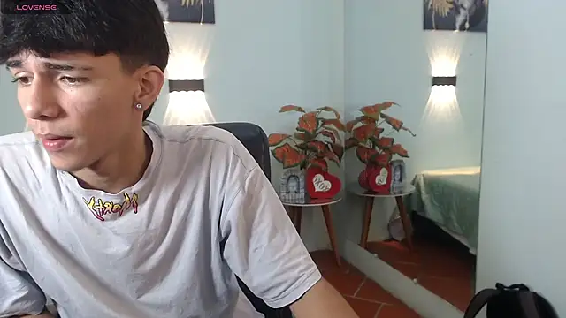 AmethystShadow17 online show from November 8, 2025, 5:12 pm