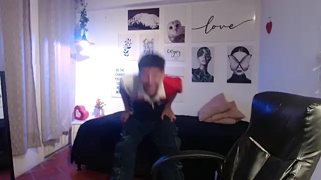 Snapshot of AmethystShadow17 chatting on March 12, 2026, 8:15 pm AmethystShadow17 online show from March 12, 2026, 8:15 pm