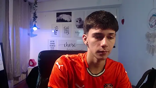 Snapshot of AmethystShadow17 chatting on March 13, 2026, 8:04 pm AmethystShadow17 online show from March 13, 2026, 8:04 pm