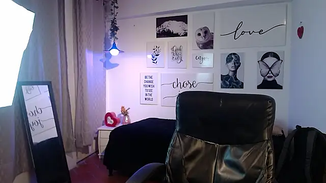 Snapshot of AmethystShadow17 chatting on March 18, 2026, 8:12 pm AmethystShadow17 online show from March 18, 2026, 8:12 pm