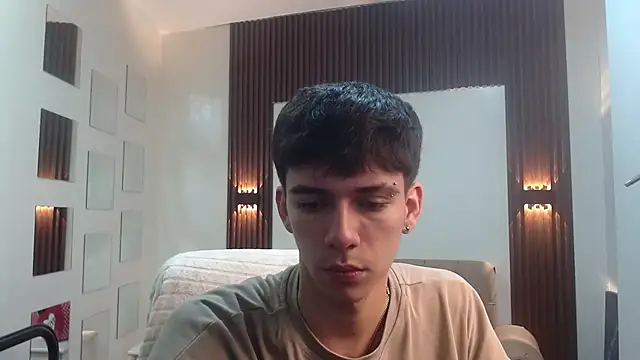 Snapshot of AmethystShadow17 chatting on March 26, 2026, 8:14 pm AmethystShadow17 online show from March 26, 2026, 8:14 pm