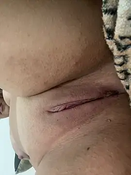 Snapshot of Kiiroh8 chatting on March 2, 2026, 6:47 am Kiiroh8 online show from March 2, 2026, 6:47 am