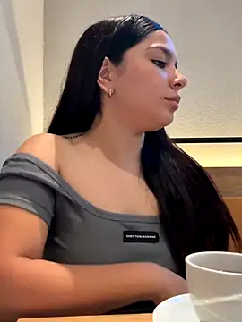 GODDESS zyrene online show from November 17, 2025, 10:26 pm