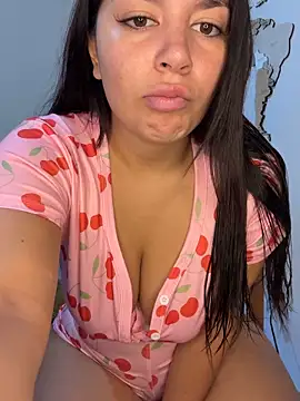 GODDESS zyrene online show from February 2, 2026, 6:28 pm