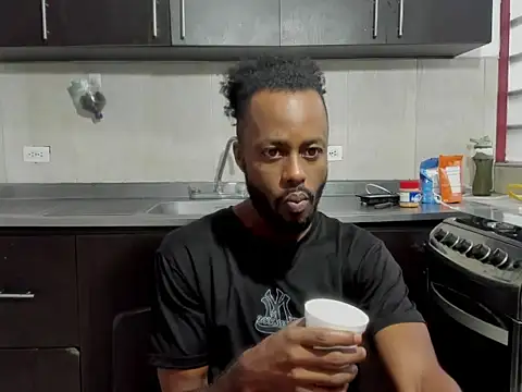 BenhtenBlack25 online show from February 2, 2026, 12:15 pm