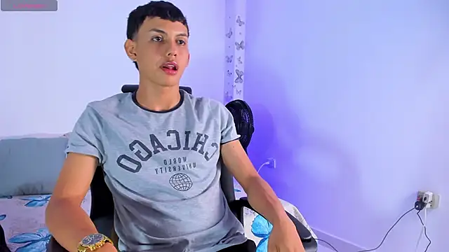 Snapshot of Axel_Cody_ chatting on October 17, 2025, 2:04 am Axel Cody  online show from October 17, 2025, 2:04 am
