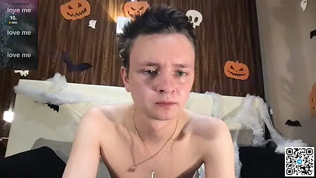 Snapshot of Logan_mett chatting on November 2, 2025, 4:09 pm Logan mett online show from November 2, 2025, 4:09 pm