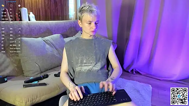 Snapshot of Logan_mett chatting on March 23, 2026, 8:51 am Logan mett online show from March 23, 2026, 8:51 am