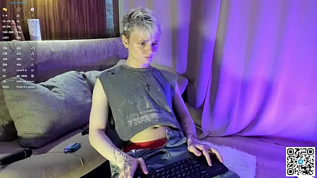 Snapshot of Logan_mett chatting on April 7, 2026, 3:12 pm Logan mett online show from April 7, 2026, 3:12 pm