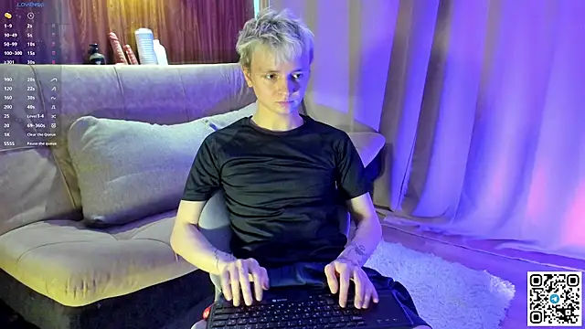 Snapshot of Logan_mett chatting on April 19, 2026, 12:59 pm Logan mett online show from April 19, 2026, 12:59 pm