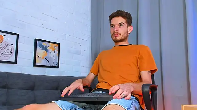 MATEO HUNTER online show from October 29, 2025, 3:09 am