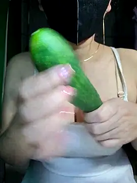 ZinkyLy online show from February 8, 2026, 11:13 am