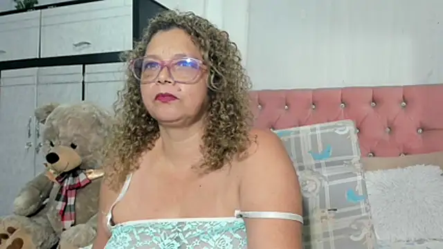 Snapshot of victoriaborunys chatting on March 25, 2026, 5:24 am victoriaborunys online show from March 25, 2026, 5:24 am