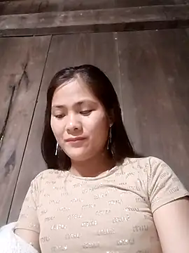 Lyssa-a online show from May 8, 2026, 1:33 am
