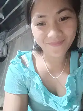 Snapshot of Lyssa-a chatting on August 7, 2026, 3:25 pm Lyssa-a online show from August 7, 2026, 3:25 pm