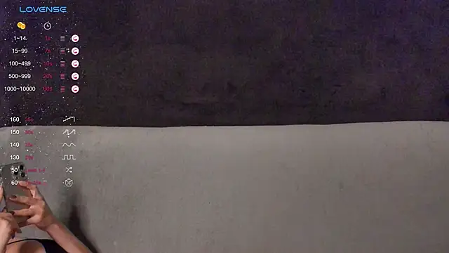 VickiRoom online show from December 4, 2024, 6:28 pm