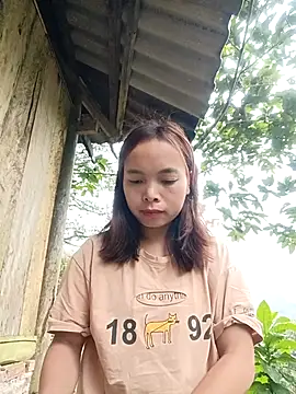 Nguyet2k4 online show from January 7, 2026, 12:57 am