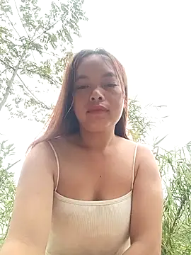 Nguyet2k4 online show from May 7, 2026, 11:21 pm