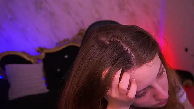 Snapshot of CuteeFoxy chatting on March 28, 2026, 1:33 pm CuteeFoxy online show from March 28, 2026, 1:33 pm