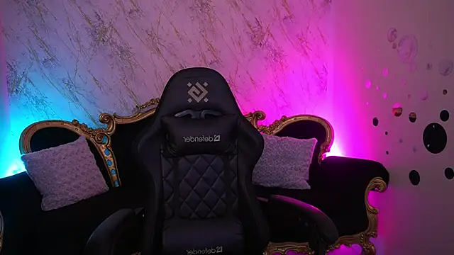 Snapshot of CuteeFoxy chatting on March 30, 2026, 12:39 pm CuteeFoxy online show from March 30, 2026, 12:39 pm