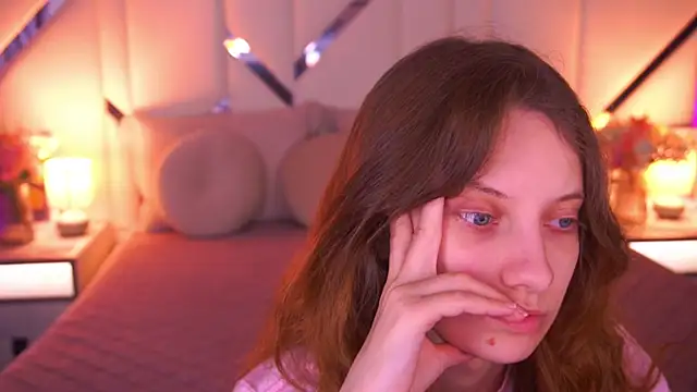 Snapshot of CuteeFoxy chatting on March 31, 2026, 12:38 pm CuteeFoxy online show from March 31, 2026, 12:38 pm