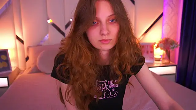 CuteeFoxy online show from May 11, 2026, 2:45 pm