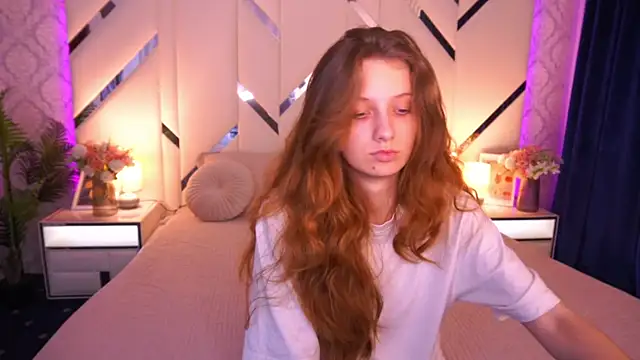 CuteeFoxy online show from May 23, 2026, 12:31 pm