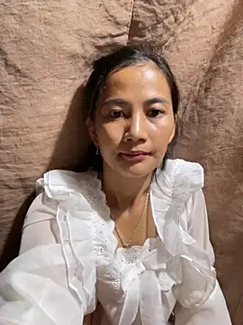 Miss-World00 online show from November 9, 2025, 11:25 pm