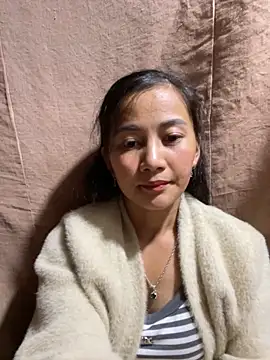 Miss-World00 online show from November 30, 2025, 2:32 pm