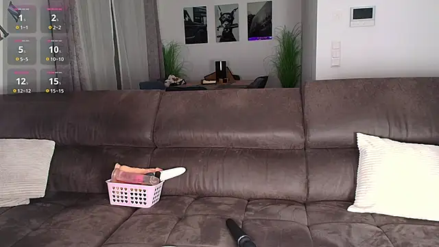 julialauren online show from January 16, 2026, 7:18 pm