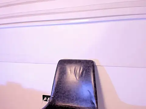 little kris1 online show from November 22, 2025, 12:37 pm