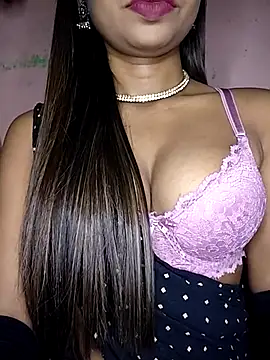 Strip Hotty242 online show from October 24, 2025, 2:35 pm